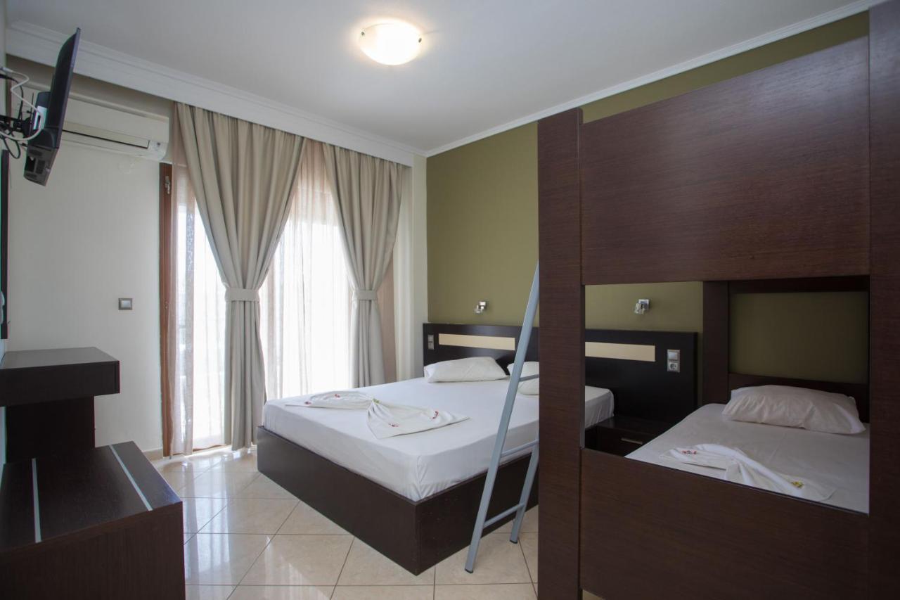 Villa Amalia Sun Beach Vrasná エクステリア 写真