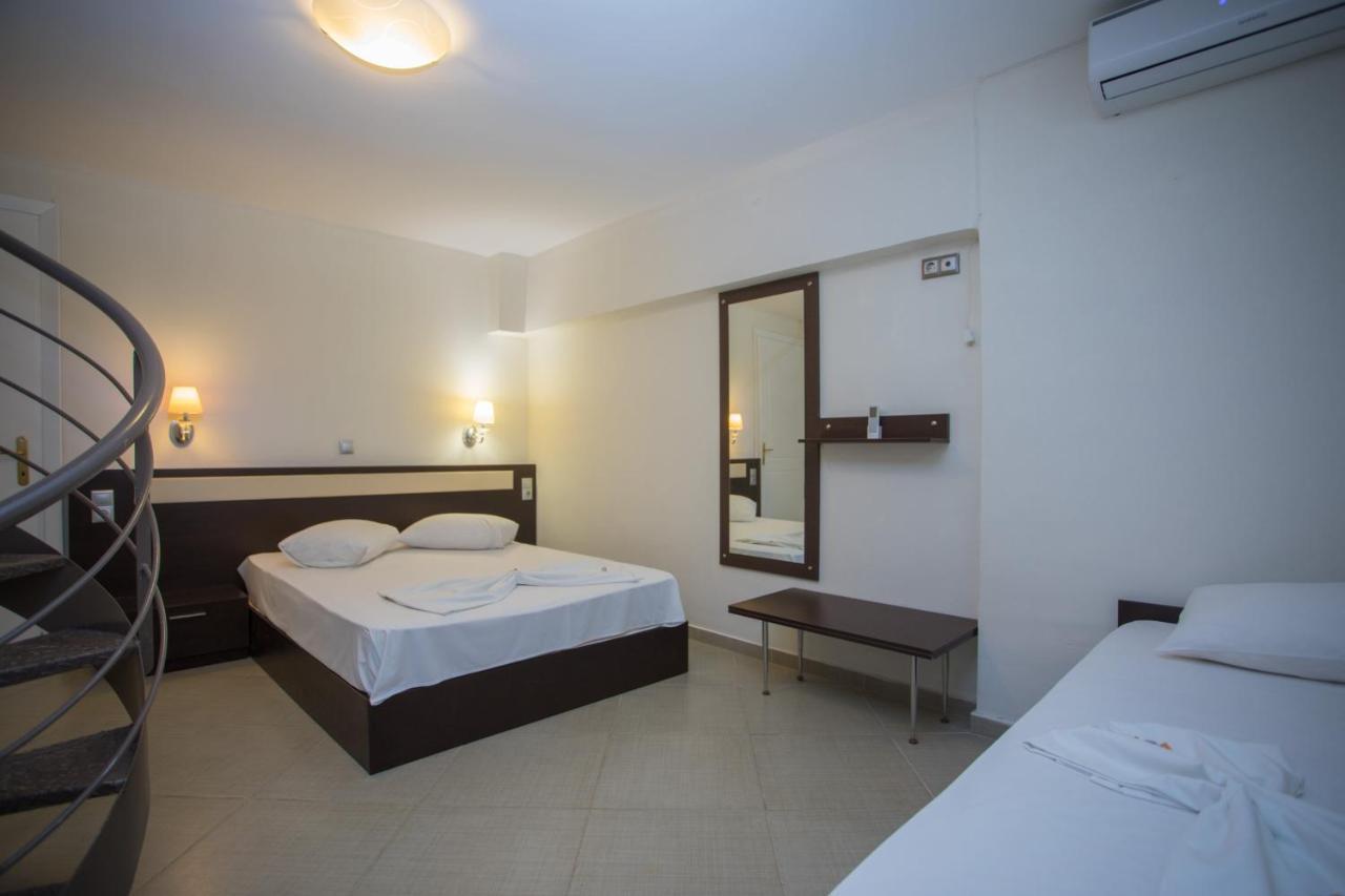 Villa Amalia Sun Beach Vrasná エクステリア 写真