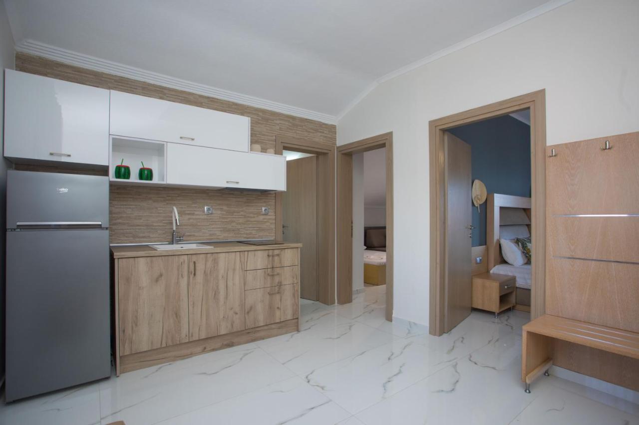 Villa Amalia Sun Beach Vrasná エクステリア 写真
